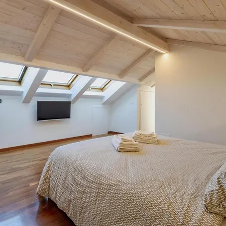 Apartment La